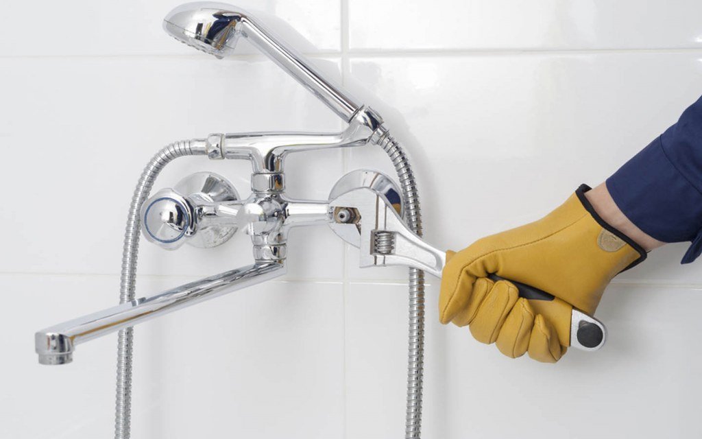 How to Fix Leaky Faucets F 19 08 1024x640