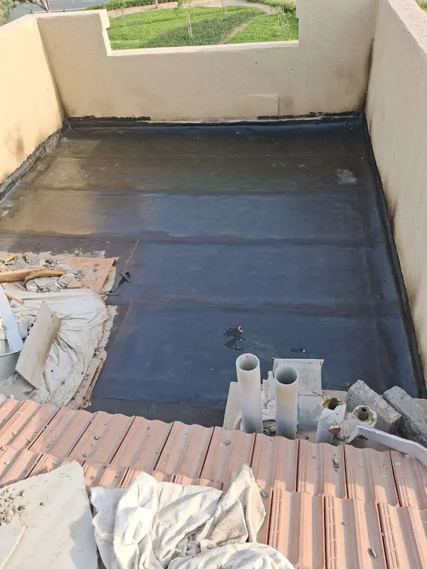 Waterproofing membrane laid on a balcony before tiling in Dubai