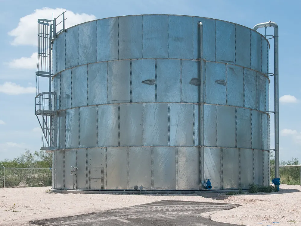 Concrete water storage tank on a villa in Dubai